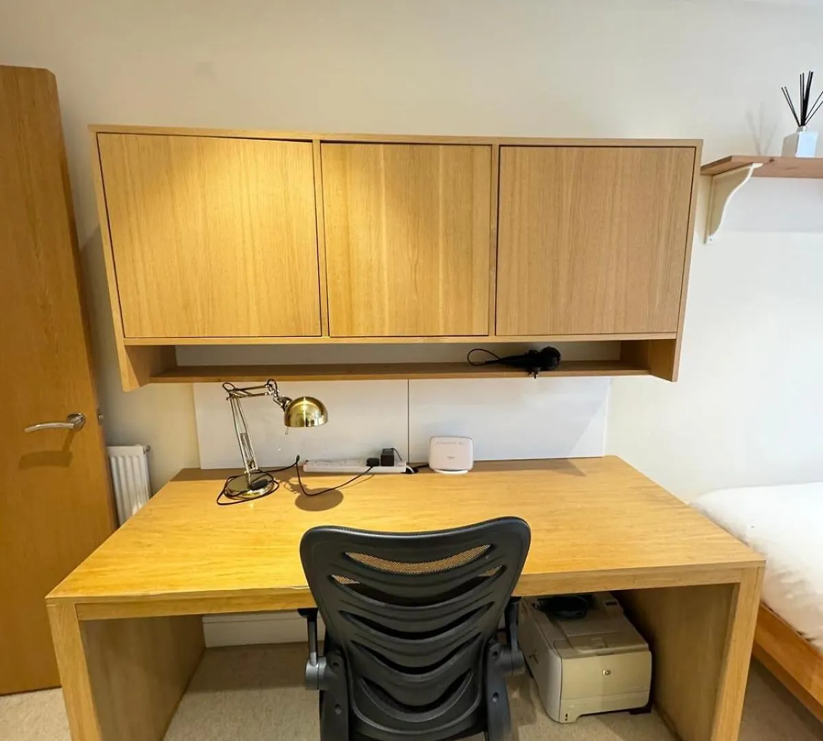 Apartment Contemporary 2Bd Flat Wbalcony Canary Wharf! London